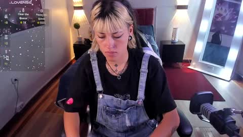 Snapshot of _sharlotte777 chatting on 20, 1, 2025 _sharlotte777 online show from 20, 1, 2025