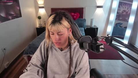 Snapshot of _sharlotte777 chatting on 25, 1, 2025 _sharlotte777 online show from 25, 1, 2025