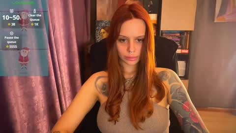 Snapshot of _slutty_fox_ chatting on 8, 1, 2025 Alice online show from 8, 1, 2025