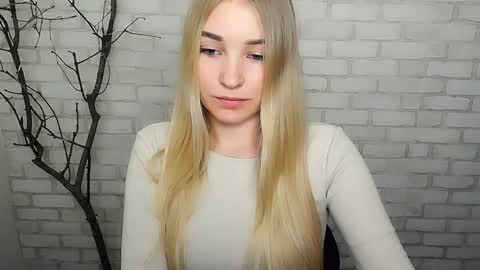 Snapshot of _snow_queen__ chatting on 20, 12, 2024 Rachel online show from 20, 12, 2024