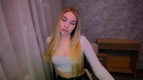 Snapshot of _snow_queen__ chatting on 14, 1, 2025 Rachel online show from 14, 1, 2025