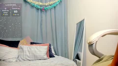 Sophie  online show from 19, 5, 2026