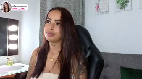 Snapshot of _sophiebrown__ chatting on 27, 1, 2025 Andrea  The Next Stream  Wednesday online show from 27, 1, 2025