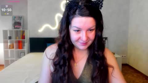 Snapshot of _still_her chatting on 17, 12, 2025 Erica online show from 17, 12, 2025