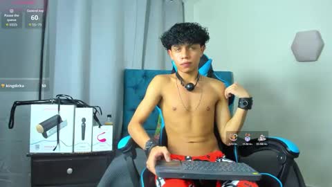 Snapshot of _taylor_black chatting on 10, 9, 2025 Taylor online show from 10, 9, 2025