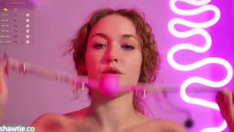 Snapshot of _taylor_swift chatting on 25, 1, 2025 Taylor online show from 25, 1, 2025