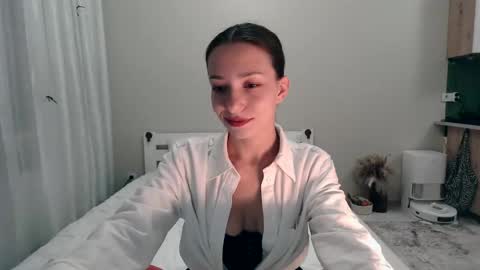 Mia online show from 30, 11, 2025