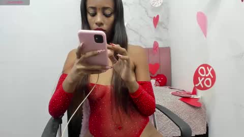 Snapshot of _tinny_hot chatting on 12, 2, 2025 tinny online show from 12, 2, 2025