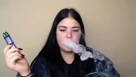 Snapshot of _trisha_li chatting on 1, 10, 2025 Trisha online show from 1, 10, 2025