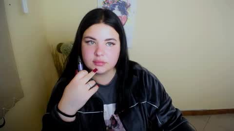 Snapshot of _trisha_li chatting on 13, 10, 2025 Trisha online show from 13, 10, 2025