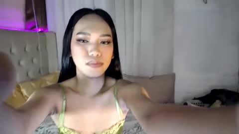 Snapshot of _ursweetapple_ chatting on 10, 12, 2024 MS. apple online show from 10, 12, 2024