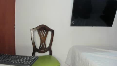 _valentina_69 online show from 11, 6, 2026