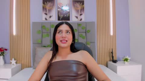 _valerycooper online show from 23, 4, 2026