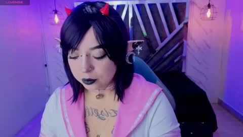 Snapshot of _vermell_ chatting on 11, 1, 2026 Vermeil online show from 11, 1, 2026