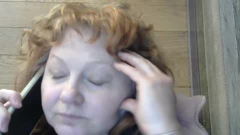 _viki__ online show from 15, 4, 2026