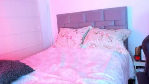 Snapshot of _viviana chatting on 24, 1, 2025 INSTAGRAM pinzon viviana online show from 24, 1, 2025