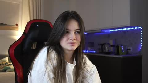 Snapshot of _whoareu_ chatting on 2, 3, 2025 Kristina online show from 2, 3, 2025