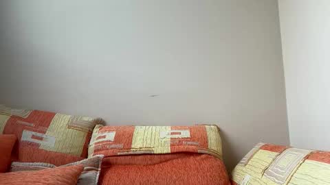 Snapshot of _whoareu_ chatting on 10, 10, 2025 Kristina online show from 10, 10, 2025