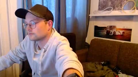_whoisthatguy_ online show from 12, 5, 2026