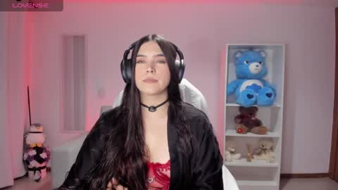 Snapshot of _wtdreamgirl chatting on 8, 6, 2026 Luisa online show from 8, 6, 2026