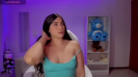 Snapshot of _wtdreamgirl chatting on 12, 7, 2026 Luisa online show from 12, 7, 2026
