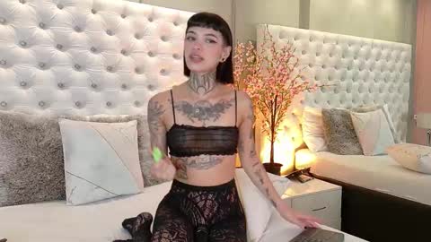 Luni  online show from 17, 9, 2025