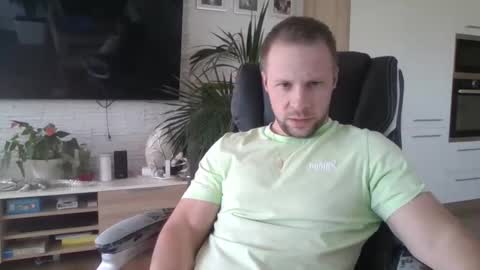 Long distance cumshot online show from 1, 5, 2026