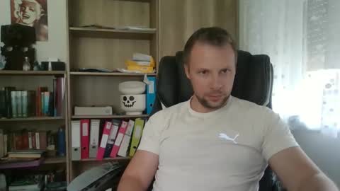 Long distance cumshot online show from 19, 5, 2026