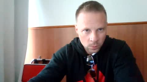 Long distance cumshot online show from 8, 8, 2026