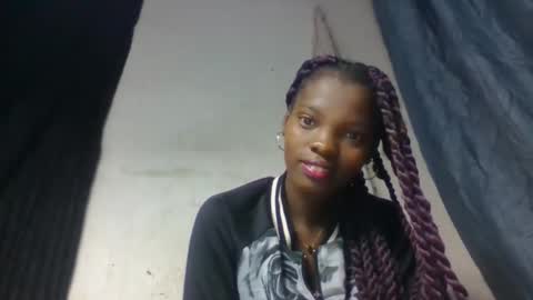 aadienne online show from 23, 4, 2026