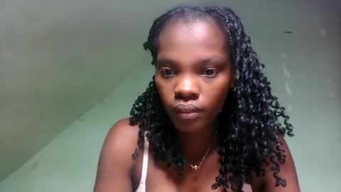 aadienne online show from 19, 6, 2026