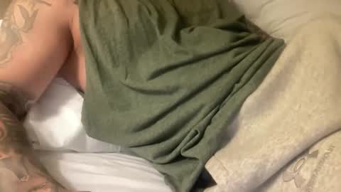 Snapshot of aaron846576 chatting on 30, 3, 2026 Canadashung online show from 30, 3, 2026