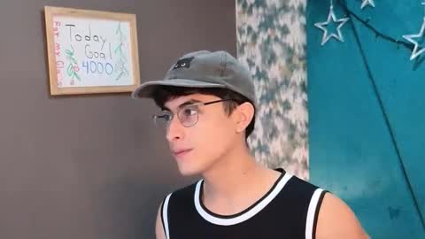 Aaron Ezequiel online show from 16, 1, 2026