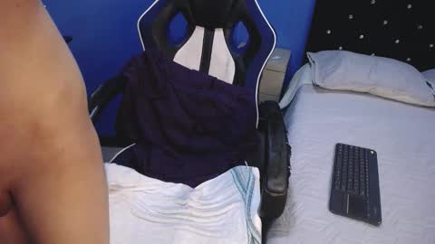 Snapshot of aaron_fordd chatting on 7, 10, 2025 Aaron fordd online show from 7, 10, 2025
