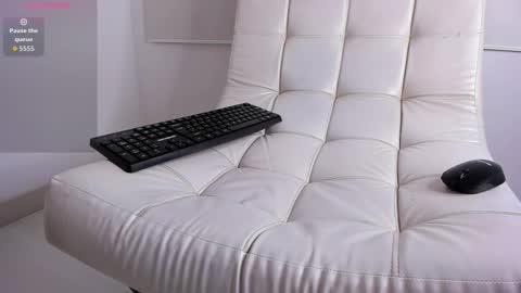 Aaron Tate online show from 11, 3, 2026