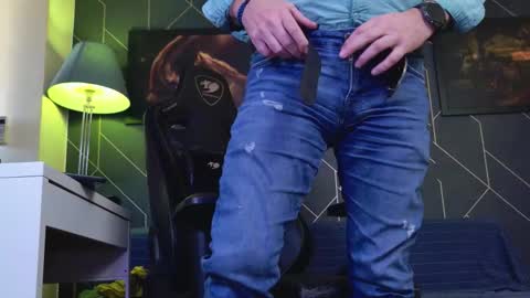 Aaron online show from 17, 1, 2026