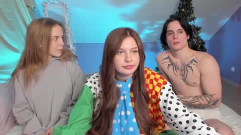 Snapshot of aataraxx chatting on 15, 12, 2024 Fiona and Harry online show from 15, 12, 2024