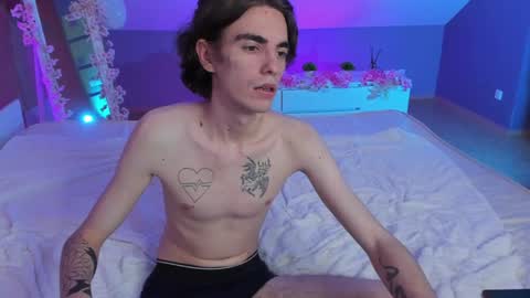 Snapshot of aataraxx chatting on 6, 1, 2025 Fiona and Harry online show from 6, 1, 2025