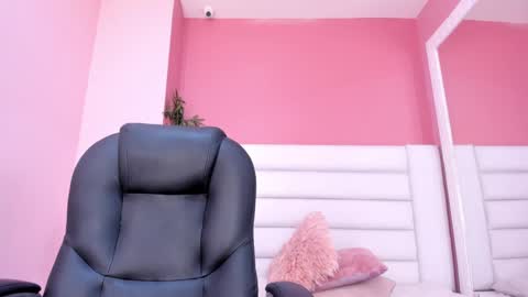 abbey_walker online show from 5, 2, 2025