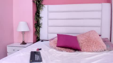 abbey_walker online show from 26, 2, 2025