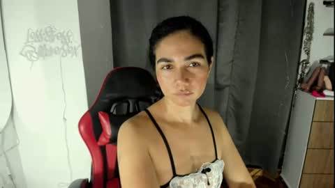 Snapshot of abbi_moon chatting on 25, 6, 2026 Martina online show from 25, 6, 2026