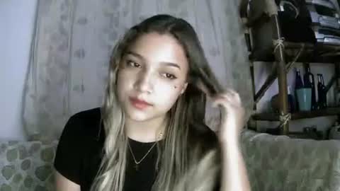 Abbie cute online show from 22, 4, 2026