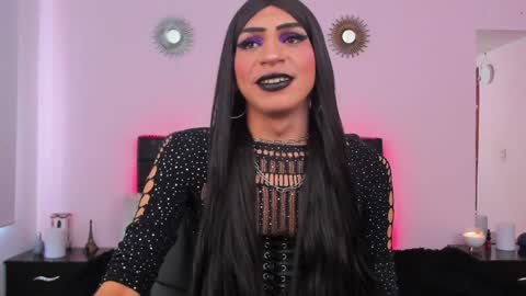 Abbigail Fuster  online show from 7, 2, 2025