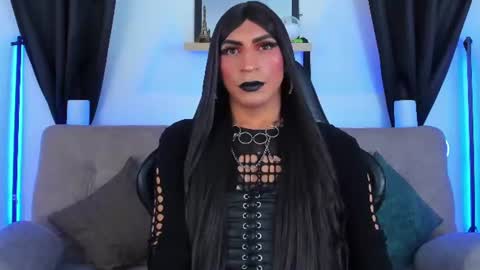 Abbigail Fuster  online show from 25, 7, 2026
