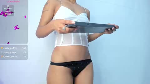 Snapshot of abby_adams20 chatting on 4, 3, 2025 abby online show from 4, 3, 2025