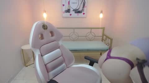 Snapshot of abby_collinss_x chatting on 9, 1, 2026 Abby online show from 9, 1, 2026