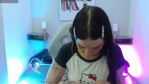 Snapshot of abby_collinss_x chatting on 4, 3, 2026 Abby online show from 4, 3, 2026