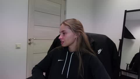 ABBY LAKER online show from 1, 1, 2025