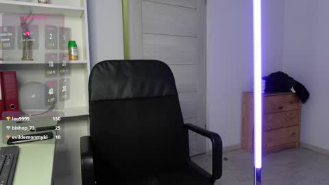 ABBY LAKER online show from 13, 9, 2025