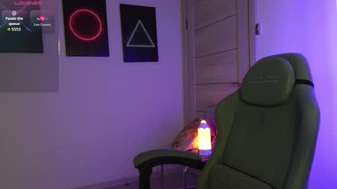 ABBY LAKER online show from 7, 10, 2025